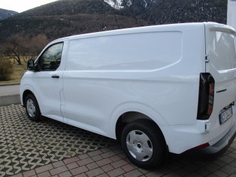 Ford, Transit Custom Van Trend, Diesel, 2024 - 24.000 km Ford, Transit Custom Van Trend, Diesel, 2024 - 24.000 km